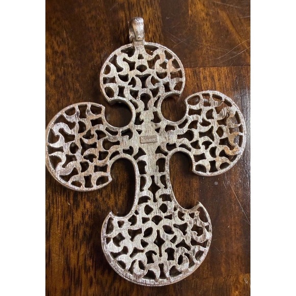 Vintage Crown Trifari Silver Tone Filigree Cross Pendant Gothic Revival - Picture 3 of 10